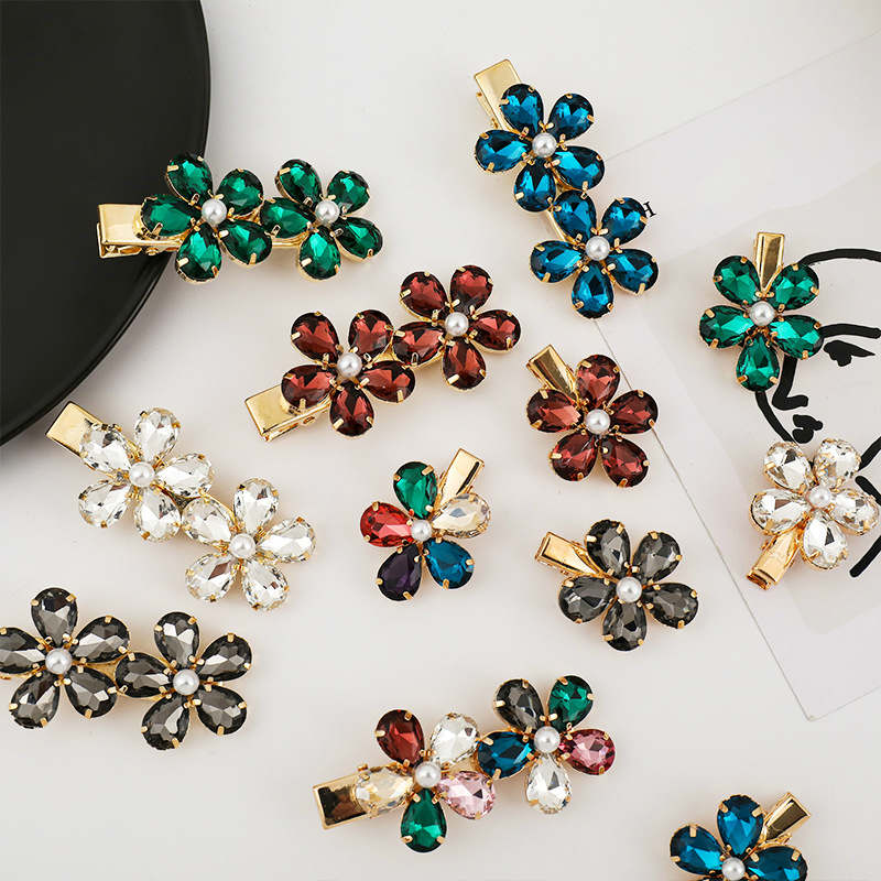 Fashion Crystal Hair Pins for Women Girls 2 Pcs Popular Flower Pearl Hair Clips Wedding Engagement Party Hair Accessories