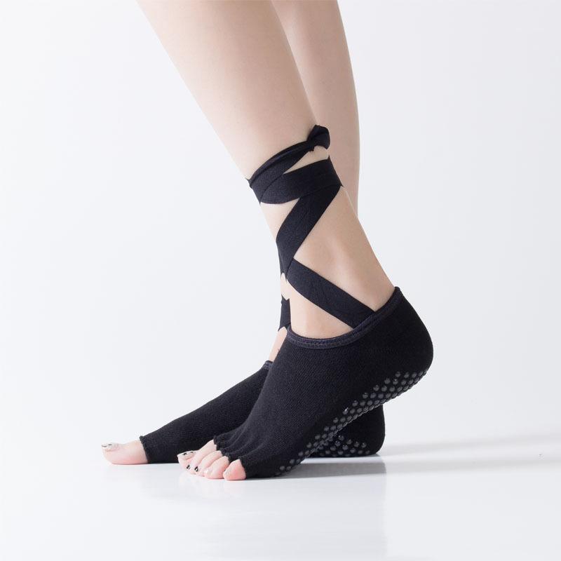 Female Toe Socks Cotton Granules Open Toe Back Profession Dance Socks Lace Up Swear Non-slip Printing Sock 5 Fingers For Women1, Red
Female Toe Socks Cotton Granules Open Toe Back Profession Dance Socks Lace Up Swear Non-slip Printing Sock 5 Fingers For Women1, Red