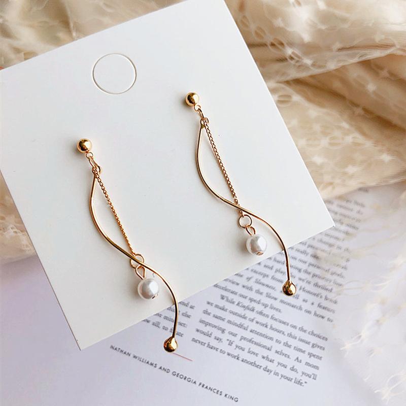 Fashion Long Tassel Simulated Pearl Drop Earrings for Women Girl Wave Earring Geometric Brincos Bijoux Wholesale
Fashion Long Tassel Simulated Pearl Drop Earrings for Women Girl Wave Earring Geometric Brincos Bijoux Wholesale