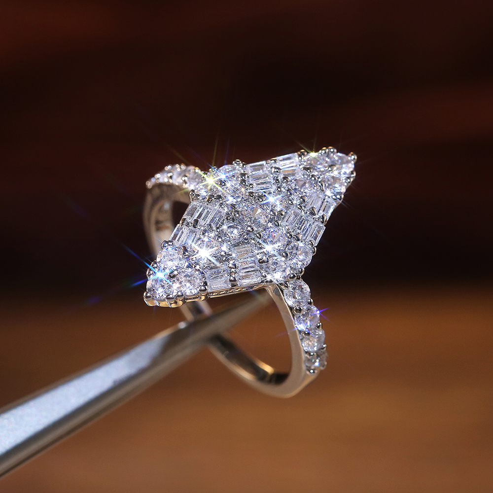 2021 Brand New Gorgeous Rhombus Shape Women Ring Dazzling Diamond Wedding Party Anniversary 925 Sterling Silver Female Ring Noble Jewelry