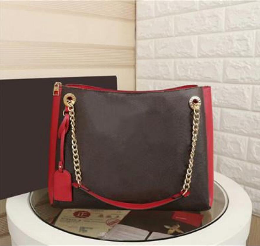 37cm High quality 100% genuine leather shopping Handbag trunk malle bag surene BB tote taurillon Shoulder bag luxurys designers bag 43758
37cm High quality 100% genuine leather shopping Handbag trunk malle bag surene BB tote taurillon Shoulder bag luxurys designers bag 43758