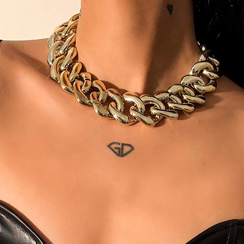 Chokers Gothic Punk Gold Thick Necklace For Women Retro Exaggerated Cross Simple Sweater Necklaces Glamour Girl Party Jewelry Gift
Chokers Gothic Punk Gold Thick Necklace For Women Retro Exaggerated Cross Simple Sweater Necklaces Glamour Girl Party Jewelry Gift