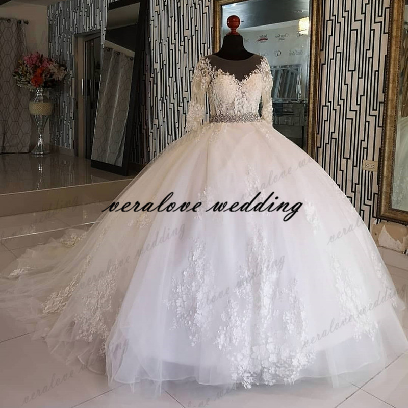 Chic Princess Ball Gown Wedding Dress Robe De Mariee 2021 Sheer Long Sleeves Lace Appliques Bridal Gowns Bead Sash