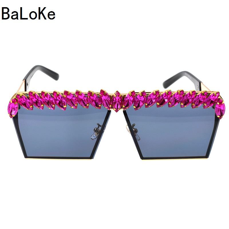 New Quality Red Rhinestones Women Sunglasses Vintage Square Oversize Sun Glasses Shades Fashion Ladies Sunglasses
New Quality Red Rhinestones Women Sunglasses Vintage Square Oversize Sun Glasses Shades Fashion Ladies Sunglasses