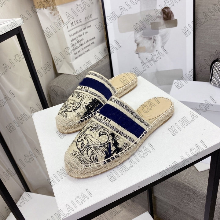 Paris Obliques Womens Slippers Scuffs Summer Sandals Beach Slide Slippers Girls Flip Flops Loafers Beautiful Embroidered Slippers
Paris Obliques Womens Slippers Scuffs Summer Sandals Beach Slide Slippers Girls Flip Flops Loafers Beautiful Embroidered Slippers