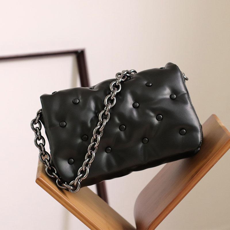 2021 Women Underarm Bag High Quality Chain PU Leather Vintage Crossbody Bag Designer Small Shoulder Handbags Purses, Black
2021 Women Underarm Bag High Quality Chain PU Leather Vintage Crossbody Bag Designer Small Shoulder Handbags Purses, Black