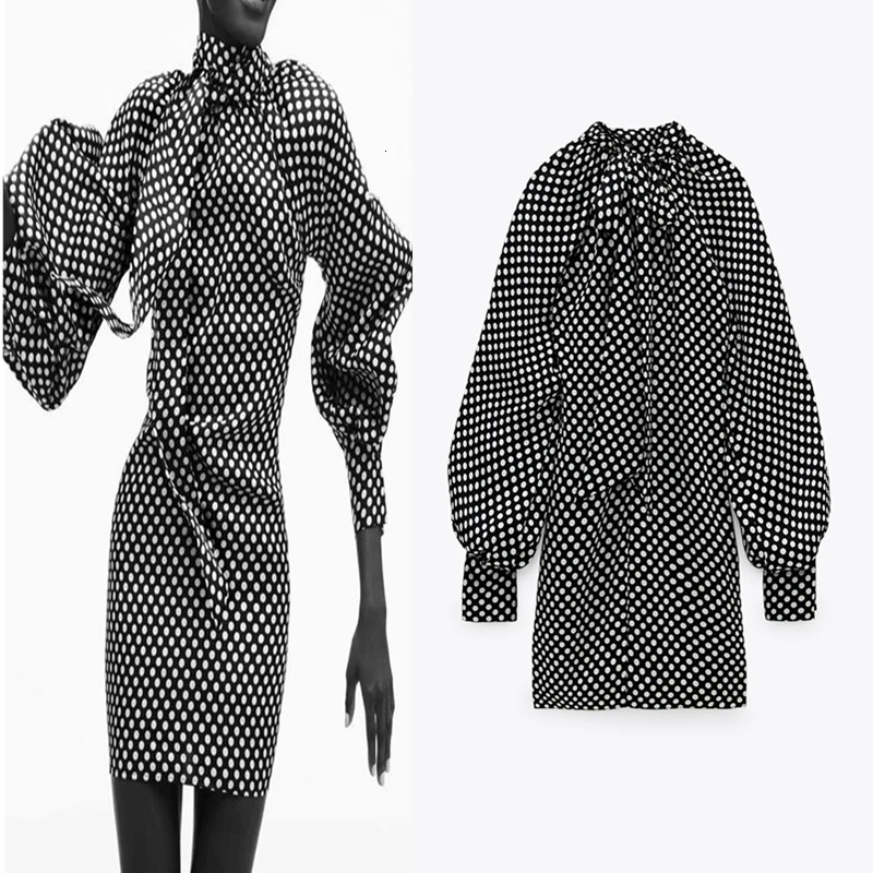 2021 New Vintage Polka Dot Satin Dress Fashion Women High Neck Bow Tied Puff Long Sleeves Pleated Lady Elegant Mini Dresses Lnxo
2021 New Vintage Polka Dot Satin Dress Fashion Women High Neck Bow Tied Puff Long Sleeves Pleated Lady Elegant Mini Dresses Lnxo