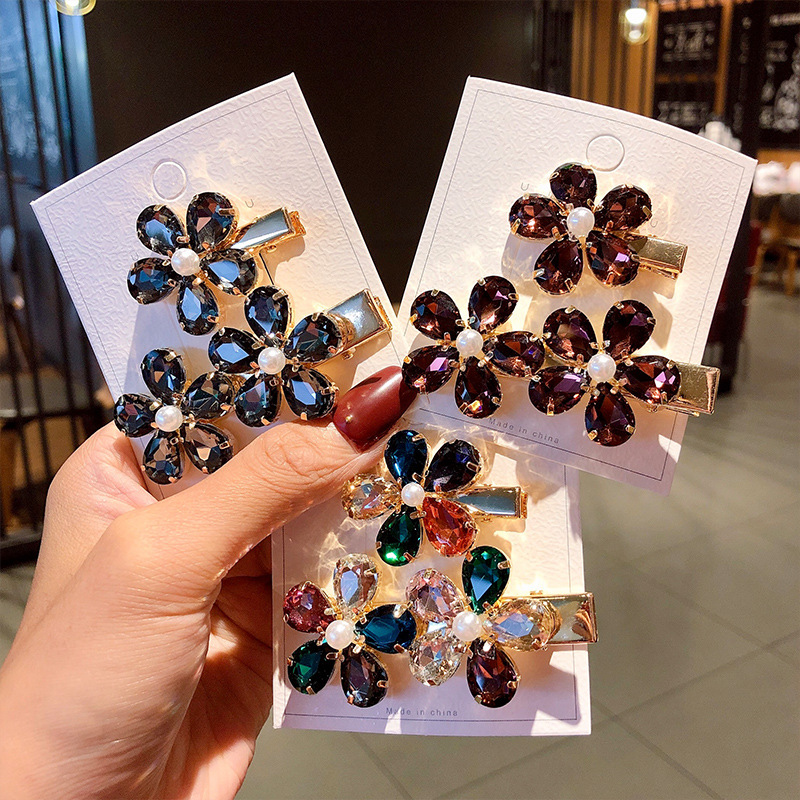 Fashion Crystal Hair Pins for Women Girls 2 Pcs Popular Flower Pearl Hair Clips Wedding Engagement Party Hair Accessories