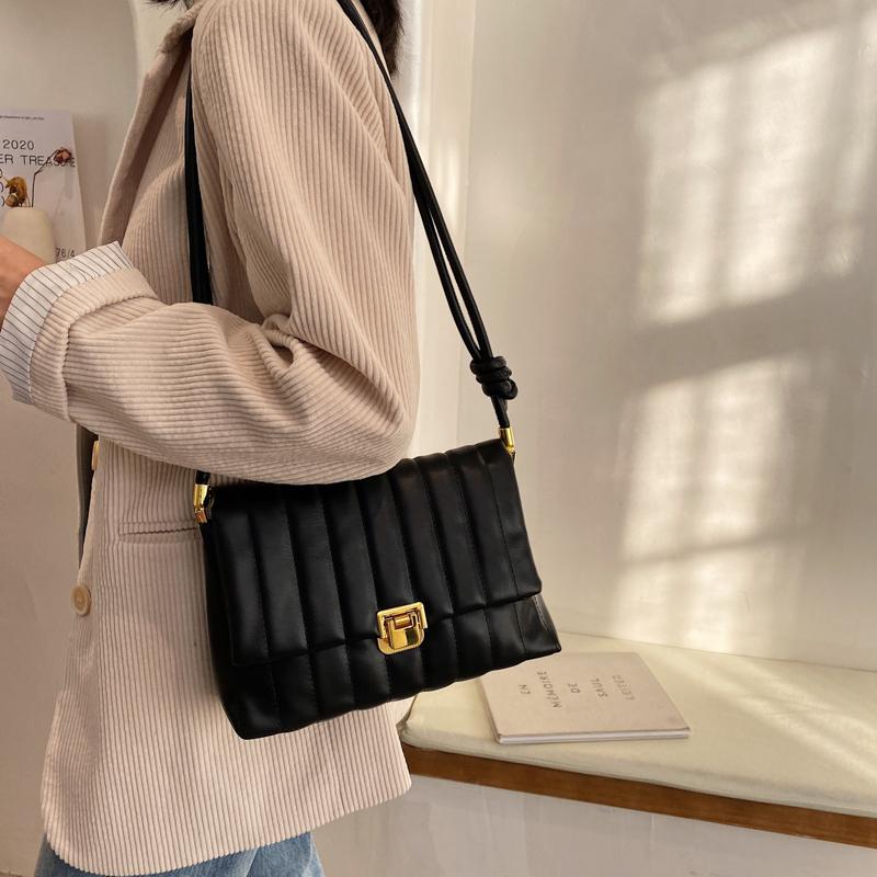 European American Simple Embroidery Thread Lock Women Bag 2021pu Brand Female Shoulder Bag Fashion Dating Girl Crossbody, Brown
European American Simple Embroidery Thread Lock Women Bag 2021pu Brand Female Shoulder Bag Fashion Dating Girl Crossbody, Brown