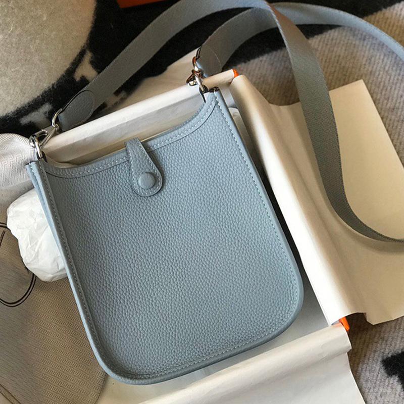 Evening Bags Donna-in 2021 Genuine Leather Women Shoulder Designer Luxury Original Togo Calfskin Square Crossbody Versatile Mini Bag 
Evening Bags Donna-in 2021 Genuine Leather Women Shoulder Designer Luxury Original Togo Calfskin Square Crossbody Versatile Mini Bag