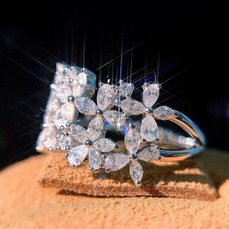 2021 New Arrival Sparkling Luxury Jewelry 925 Sterling Silver Marquise Cut Moissanite Diamond Party Women Wedding Leaf Band Ring