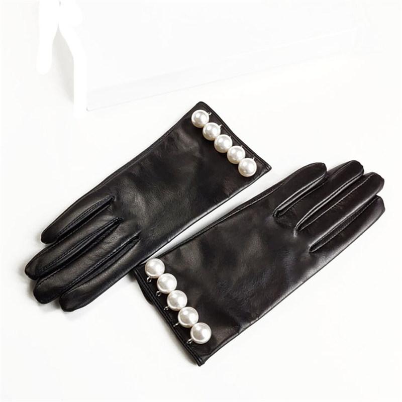 Genuine Leather Gloves Female Vintage Big Pearl Thin Velvet Lined Spring Autumn Driving Sheepskin Gloves Woman TB120
Genuine Leather Gloves Female Vintage Big Pearl Thin Velvet Lined Spring Autumn Driving Sheepskin Gloves Woman TB120