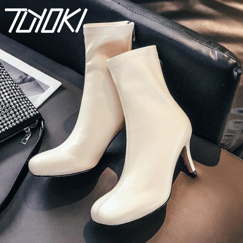 Tuyoki Women Ankle Boots Sexy Thin High Heel Winter Shoes Woman Square Toe Office Lady Short Boot Party Footwear Size 34-43, Black
Tuyoki Women Ankle Boots Sexy Thin High Heel Winter Shoes Woman Square Toe Office Lady Short Boot Party Footwear Size 34-43, Black
