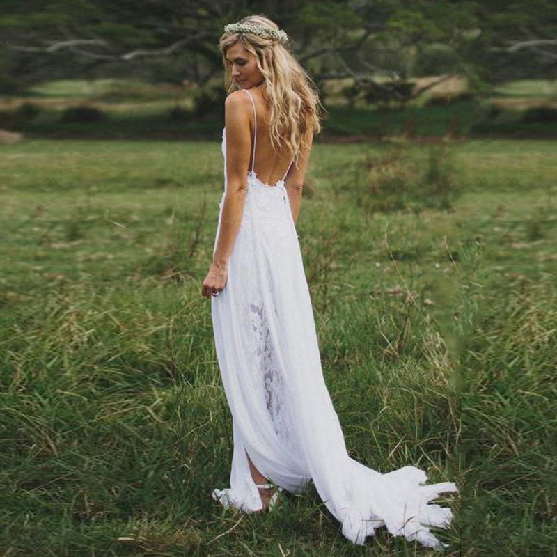 2021 Sexy Spaghetti Straps Boho Beach Wedding Dresses Backless Ivory Lace Chiffon Bohemian Bridal Gowns Appliqued Summer Outdoor Bride Dress