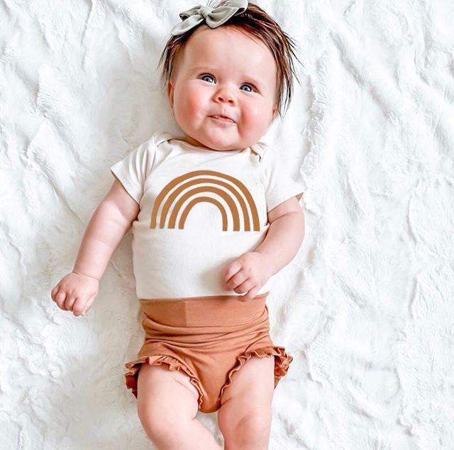 Baby Summer Clothing Newborn Baby Girl Clothe Short Sleeve Rainbow Bodysuit Tops + Ruffle Floral Shorts Headband 3Pcs Outfits1, As pic
Baby Summer Clothing Newborn Baby Girl Clothe Short Sleeve Rainbow Bodysuit Tops + Ruffle Floral Shorts Headband 3Pcs Outfits1, As pic