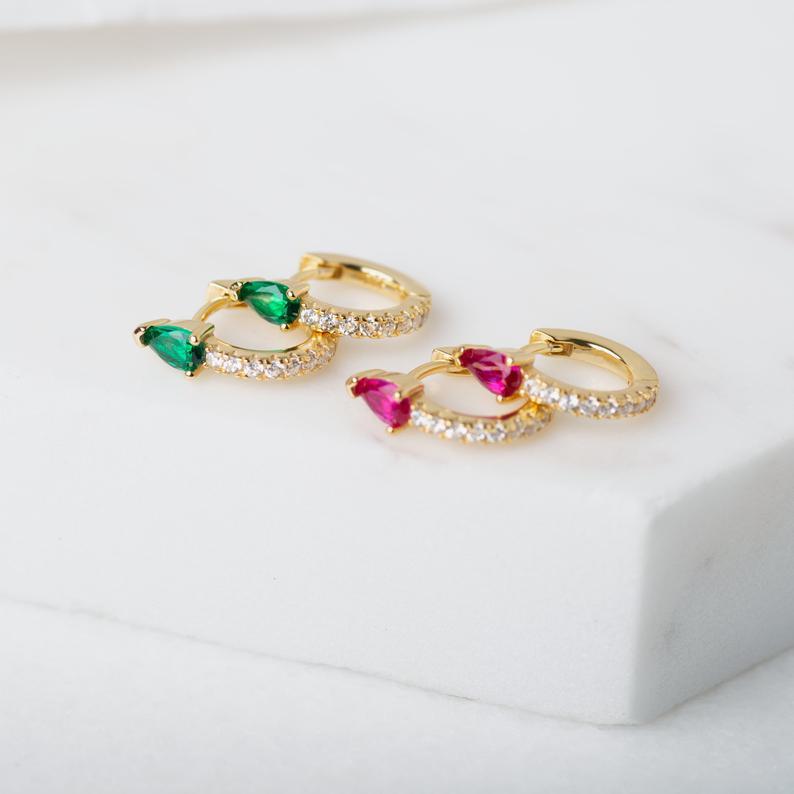 Green Blue Baguette Cubic Zirconia Cz Hoop Earring Gold Filled Classic Gorgeous European Women Fashion Elegance Huggie Jewelry
Green Blue Baguette Cubic Zirconia Cz Hoop Earring Gold Filled Classic Gorgeous European Women Fashion Elegance Huggie Jewelry