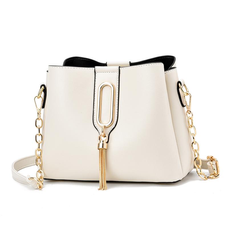 Large capacity ladies handbag 2021 new high quality PU leather shoulder messenger bag brand designer handbag chain female bag, Black
Large capacity ladies handbag 2021 new high quality PU leather shoulder messenger bag brand designer handbag chain female bag, Black
