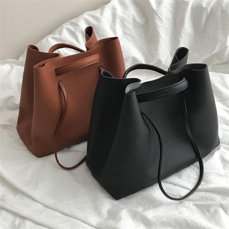 2021 new female bag retro big bag mother simple single shoulder, Black 
2021 new female bag retro big bag mother simple single shoulder, Black