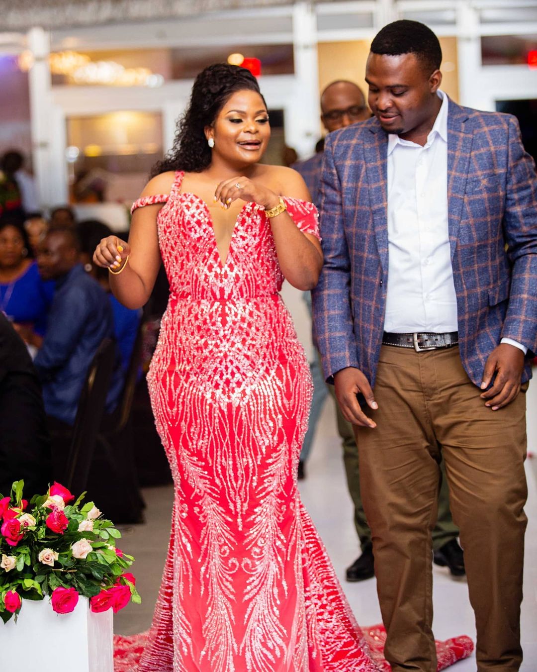 Plus Size 2022 Arabic Aso Ebi Red Sparkly Mermaid Prom Dresses Sequined Lace Evening Formal Party Second Reception Birthday Engagement Gowns Dress ZJ2