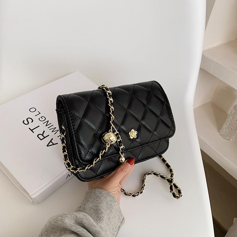 Textured women's small bag 2021 new rhombus chain small square bag Korean version of shoulder messenger simple trend, Round black
Textured women's small bag 2021 new rhombus chain small square bag Korean version of shoulder messenger simple trend, Round black