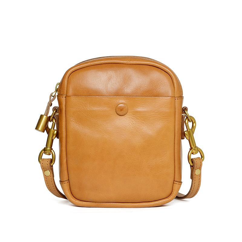 2021 leather mobile phone bag female vertical top layer leather fashion mini messenger bag small for mobile phone, Black
2021 leather mobile phone bag female vertical top layer leather fashion mini messenger bag small for mobile phone, Black