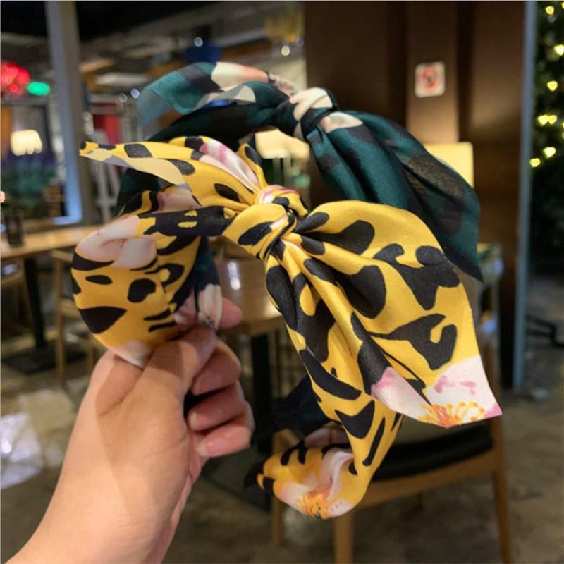 New Fashion hair accessories women's floral fabric middle bow wide-brimmed headband headband wild sweet girl hair band Headwear
New Fashion hair accessories women's floral fabric middle bow wide-brimmed headband headband wild sweet girl hair band Headwear