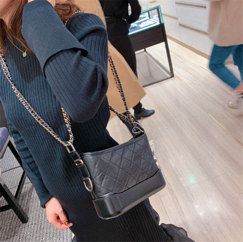 Fashion lady Cross body bags designer Handbag Brand Genuine Leather luxury purse Designer women handbags Stray shoulder bags messenger bag
Fashion lady Cross body bags designer Handbag Brand Genuine Leather luxury purse Designer women handbags Stray shoulder bags messenger bag