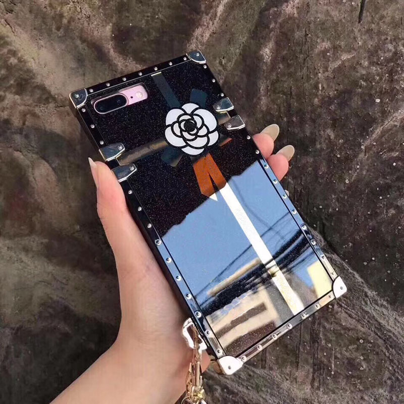 fashion Phone Cases for iphone 11 12 Pro Max 11pro 11promax XR 7 8plus X XS XSMAX MINI designer Samsung case S10 S20 S20U S20P NOTE8 NOTE 9 10P, Cc black
fashion Phone Cases for iphone 11 12 Pro Max 11pro 11promax XR 7 8plus X XS XSMAX MINI designer Samsung case S10 S20 S20U S20P NOTE8 NOTE 9 10P, Cc black