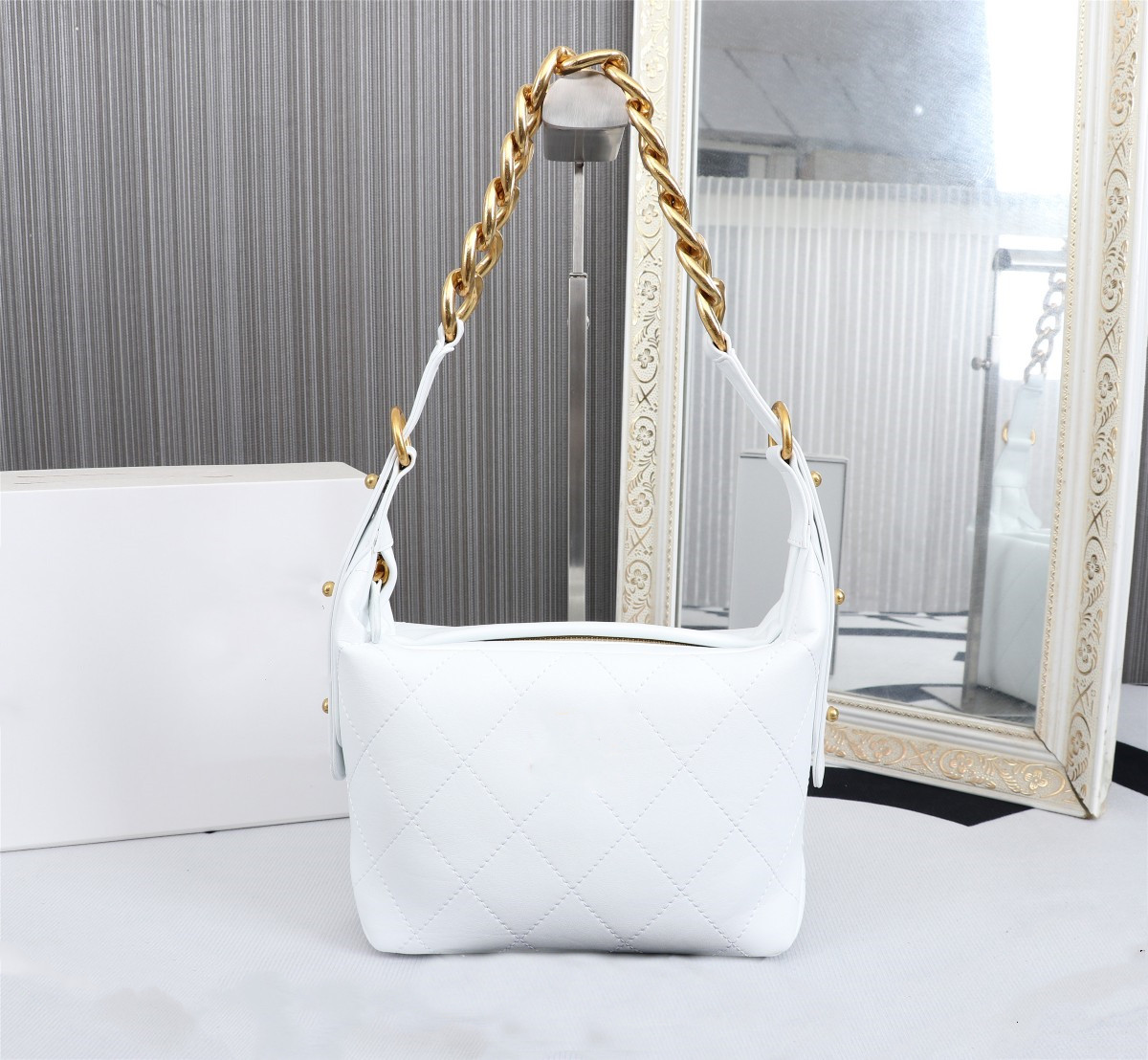 Luxurys Women Designers 2021 Ophidia Crossbody Bags Canvas Handbag Chain Letter Purse Lady Wallet Fashion Shoulder Totes Bag Handbags Tote Purses Wallets Backpack, White
Luxurys Women Designers 2021 Ophidia Crossbody Bags Canvas Handbag Chain Letter Purse Lady Wallet Fashion Shoulder Totes Bag Handbags Tote Purses Wallets Backpack, White