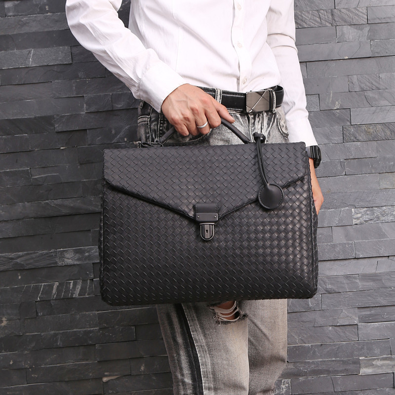 Kaisiludi leather woven men's bag handbag business men's briefcase waxed cowhide postman bag computer shoulder slant span bag LJ201012, W40h28d10 cm
Kaisiludi leather woven men's bag handbag business men's briefcase waxed cowhide postman bag computer shoulder slant span bag LJ201012, W40h28d10 cm