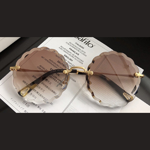 Desinger Square Sunglasses with Stamp UV400 Full Frame Sunglasses for Women Men Fashion Accessories High Quality
Desinger Square Sunglasses with Stamp UV400 Full Frame Sunglasses for Women Men Fashion Accessories High Quality
