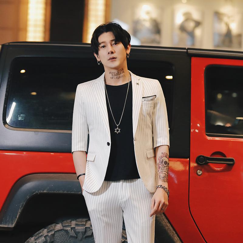 2020 spring and summer new Korean men' suits five-point sleeves suit nine points pants striped hair stylist suit + pants, Black
2020 spring and summer new Korean men' suits five-point sleeves suit nine points pants striped hair stylist suit + pants, Black