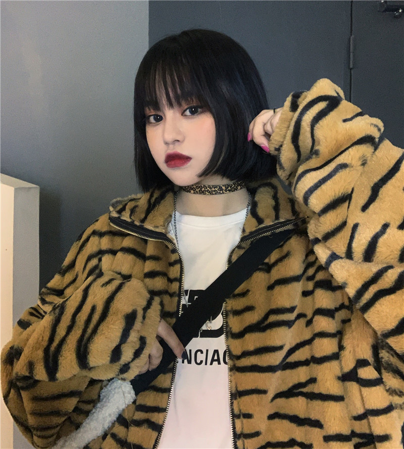 Harajuku Retro Winter Warm Coats Women Fashion Plush Zipper Pocket Jackets Zebra Striped Parka Outwear Coats 55454 201019