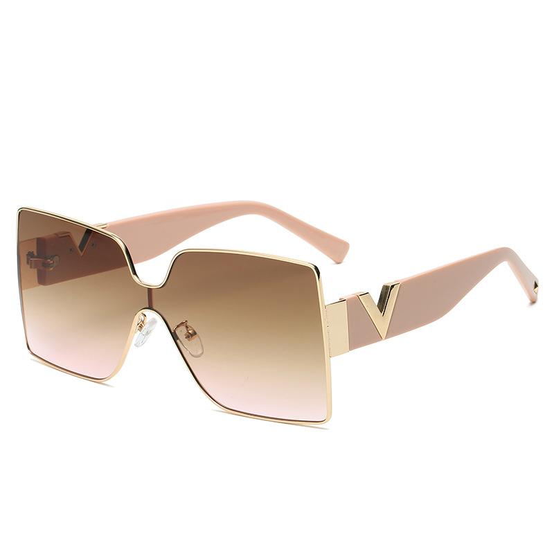 Fashion Vintage Oversized Square Sunglasses Women Design Siamese Metal Big Frame Gradient Sun Glasses UV400 Shades
Fashion Vintage Oversized Square Sunglasses Women Design Siamese Metal Big Frame Gradient Sun Glasses UV400 Shades