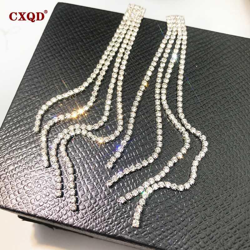 Stud CXQD Fashion Silver Rhinestone Crystal Long Tassel Earrings For Women Brincos Brides Gifts Wedding Party Jewelry1
Stud CXQD Fashion Silver Rhinestone Crystal Long Tassel Earrings For Women Brincos Brides Gifts Wedding Party Jewelry1