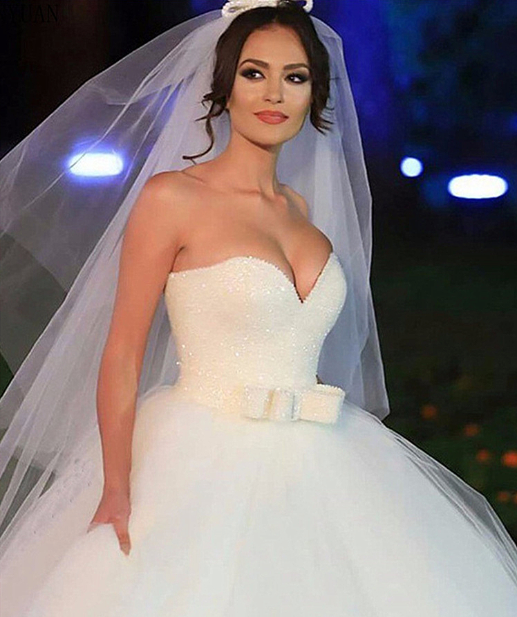 Princess Sweetheart Ball Gown Wedding Dresess Top Glitter Sequined Sparkly Long Bridal Gowns Floor Length Plus Size White Bow Wedding Dress