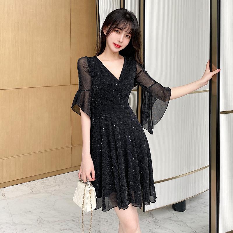 Sequins Dress for women Black horn sleeve V neck Polyster Lace Sundress Ladies Formal Party One Piece Beach Dresses Plus Size
Sequins Dress for women Black horn sleeve V neck Polyster Lace Sundress Ladies Formal Party One Piece Beach Dresses Plus Size