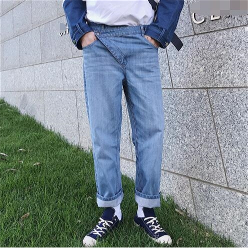 2021 New Popular Autumn Casual Men's Jeans Straight Through Loose Trend of Korean Version Fashion. FU67, Blue. 
2021 New Popular Autumn Casual Men's Jeans Straight Through Loose Trend of Korean Version Fashion. FU67, Blue.