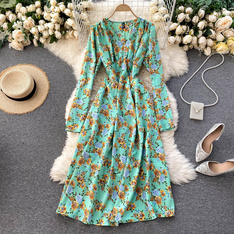 2021 New Vintage female floral impression long-sleeve the line autumn elastic ruched dressed in 4N6B, Khaki.
2021 New Vintage female floral impression long-sleeve the line autumn elastic ruched dressed in 4N6B, Khaki.
