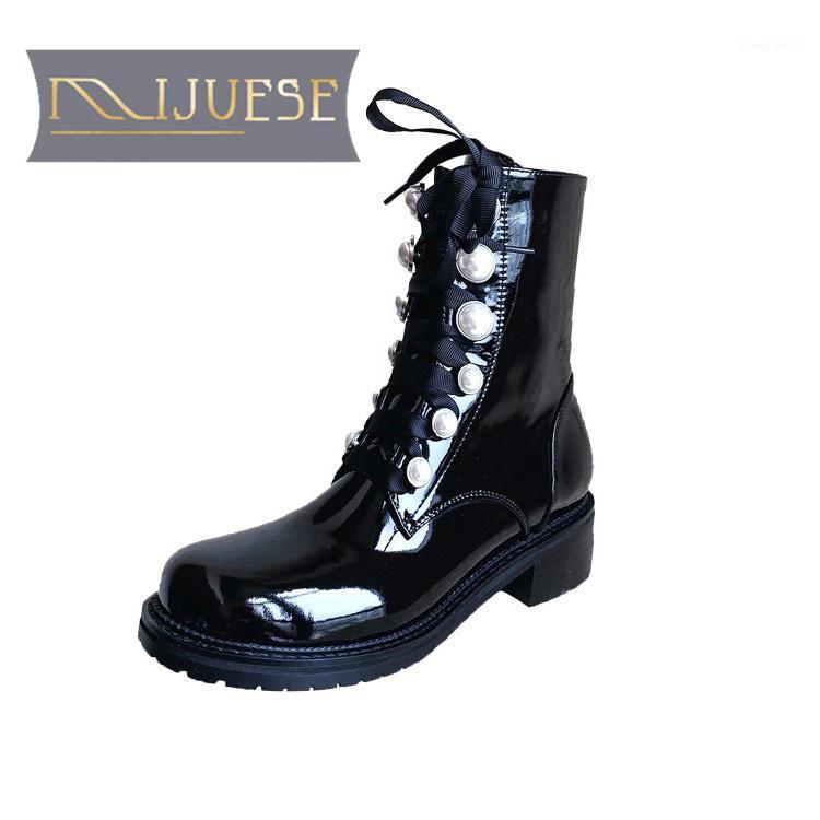 MLJUESE 2021 women Ankle boots Cow leather Winter short plush Round Toe Zipper Low heels female Riding boots size 401, Black
MLJUESE 2021 women Ankle boots Cow leather Winter short plush Round Toe Zipper Low heels female Riding boots size 401, Black