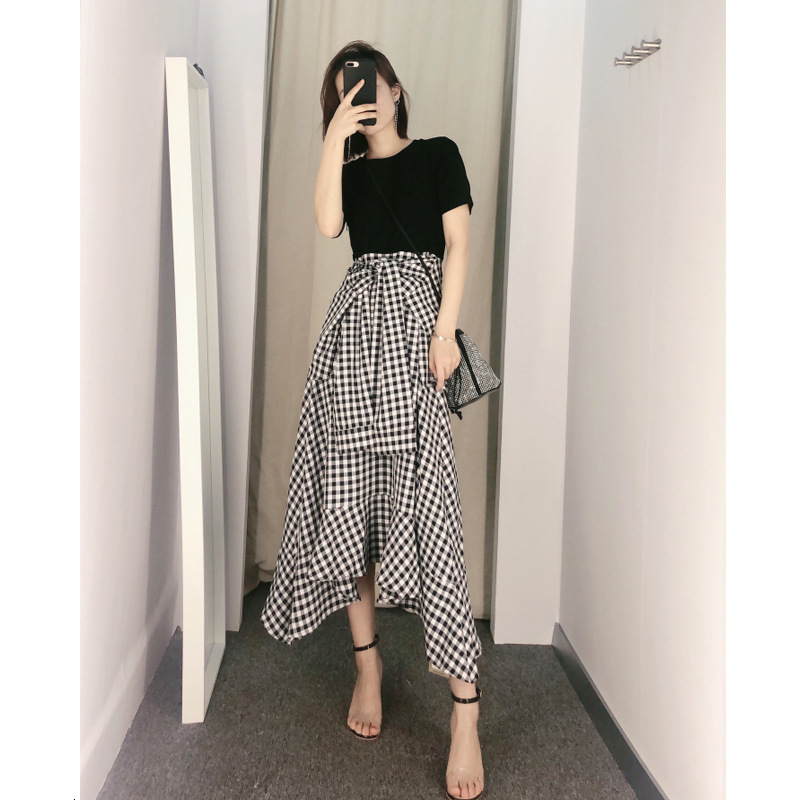 2021 New Lazer around the fake neck two pieces of amendment black and white shirt high waist female irregular dress summer UZV5
2021 New Lazer around the fake neck two pieces of amendment black and white shirt high waist female irregular dress summer UZV5