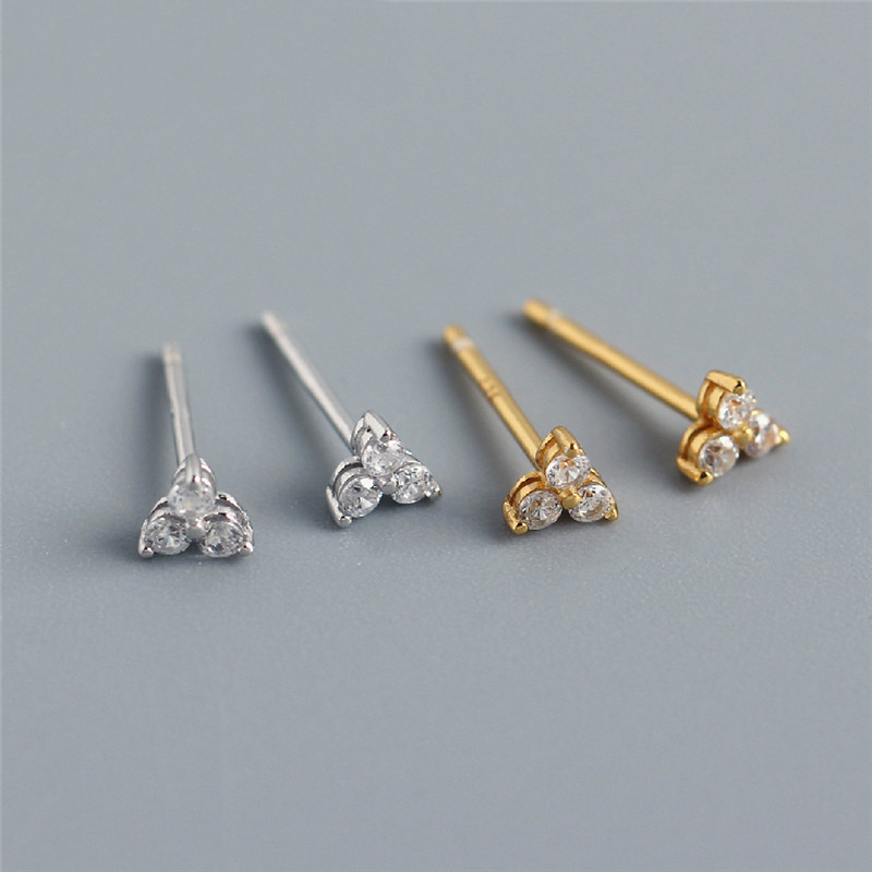 Februaryfrost Brand Designer 100% 925 Sterling Silver Zircon Small Flower Stud Earrings for Women Fashion Designer Women Simple Jewelry Earr
Februaryfrost Brand Designer 100% 925 Sterling Silver Zircon Small Flower Stud Earrings for Women Fashion Designer Women Simple Jewelry Earr