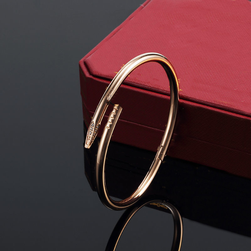 Designer Bangle Luxury Fashion Wedding Bracelet Jewelry Women Men Carti Bracelets Holiday Gifts Party Decorations Cleef gdfgdf, Black
Designer Bangle Luxury Fashion Wedding Bracelet Jewelry Women Men Carti Bracelets Holiday Gifts Party Decorations Cleef gdfgdf, Black