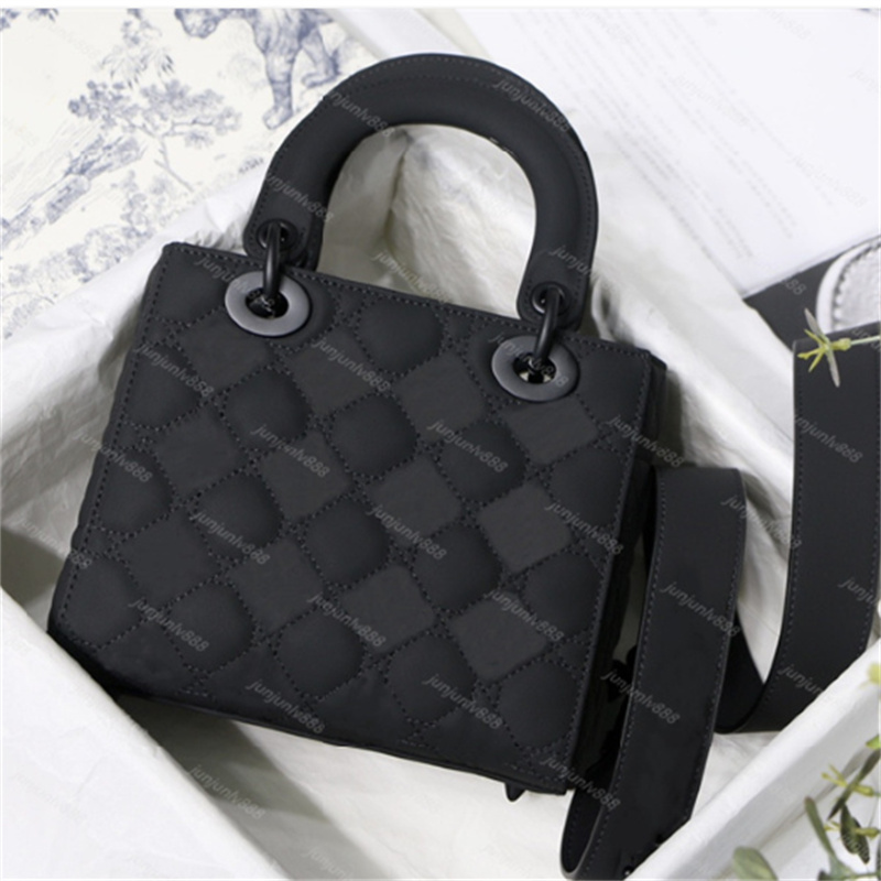 5A Fashion Lingge bag Satchel Shoulder Bag Chain Handbags Crossbody Purse Lady Leather Classic Style Tote Bags, White
5A Fashion Lingge bag Satchel Shoulder Bag Chain Handbags Crossbody Purse Lady Leather Classic Style Tote Bags, White