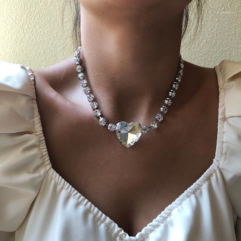 Statement Fashion Big Crystal Heart Choker Necklace For Women Girls 2020 New Jewelry Personality Shinning Party Collares Gifts1
Statement Fashion Big Crystal Heart Choker Necklace For Women Girls 2020 New Jewelry Personality Shinning Party Collares Gifts1