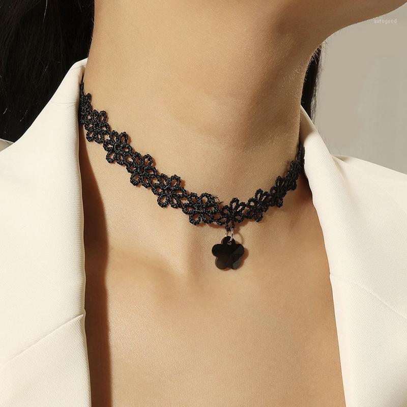 Chokers 1pc Flower Lace Choker Decorative Black Color Simple Necklace For Women Wedding Jewelry Party1
Chokers 1pc Flower Lace Choker Decorative Black Color Simple Necklace For Women Wedding Jewelry Party1