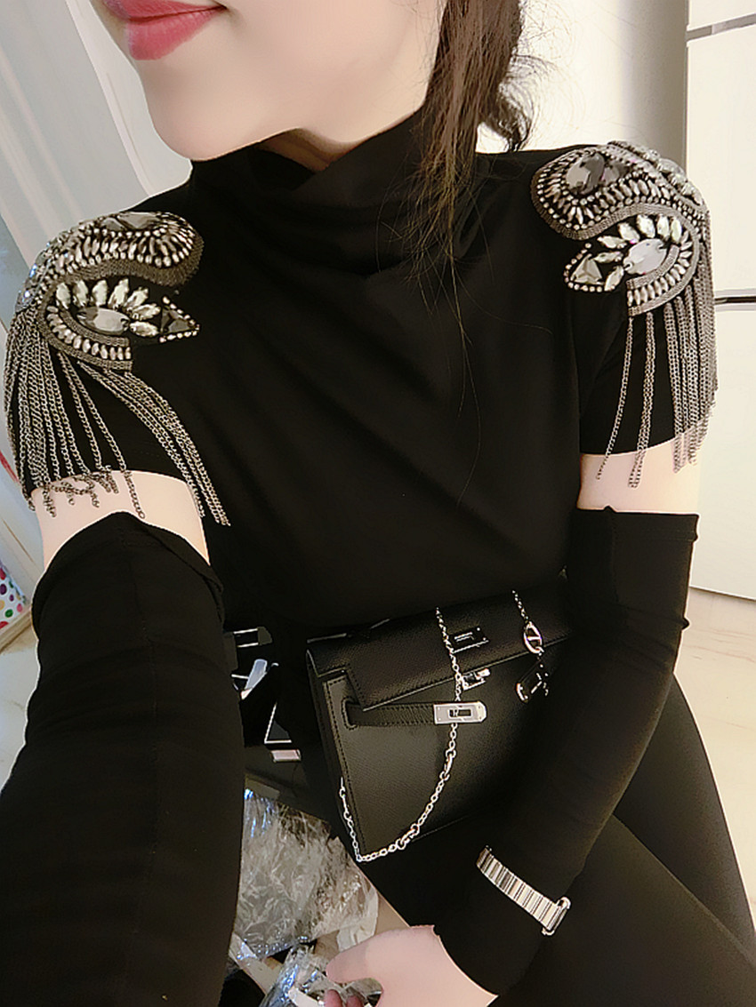 Autumn Long Sleeve V Neck Bead Work Tassels Black T-shirts Women Fashion Bead Work Black Pullovers Lady Dancing Tops 201125
Autumn Long Sleeve V Neck Bead Work Tassels Black T-shirts Women Fashion Bead Work Black Pullovers Lady Dancing Tops 201125