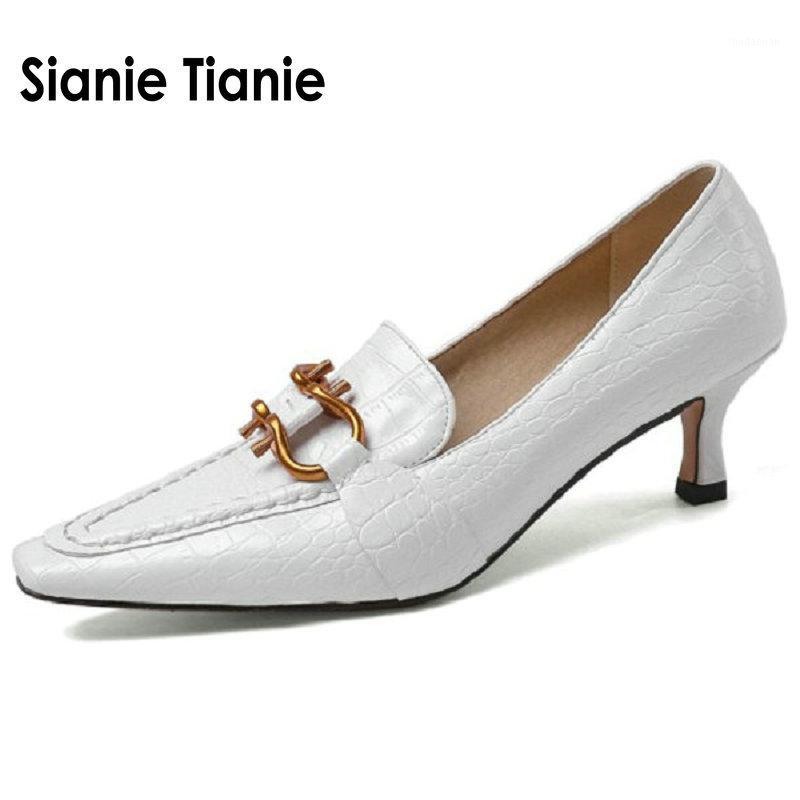 sexy heels white yellow black womens pumps big size 34-48 metal decoration pointed toe ladies thin high heels shoes1
sexy heels white yellow black womens pumps big size 34-48 metal decoration pointed toe ladies thin high heels shoes1