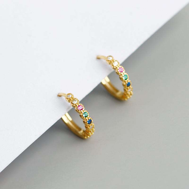 FC Jewelry Real 925 Silver Unusual Gold Color Arc Rainbow Row Pink Blue Zirconia Hoop Earring For Women Ear Accessories 2020 NEW
FC Jewelry Real 925 Silver Unusual Gold Color Arc Rainbow Row Pink Blue Zirconia Hoop Earring For Women Ear Accessories 2020 NEW