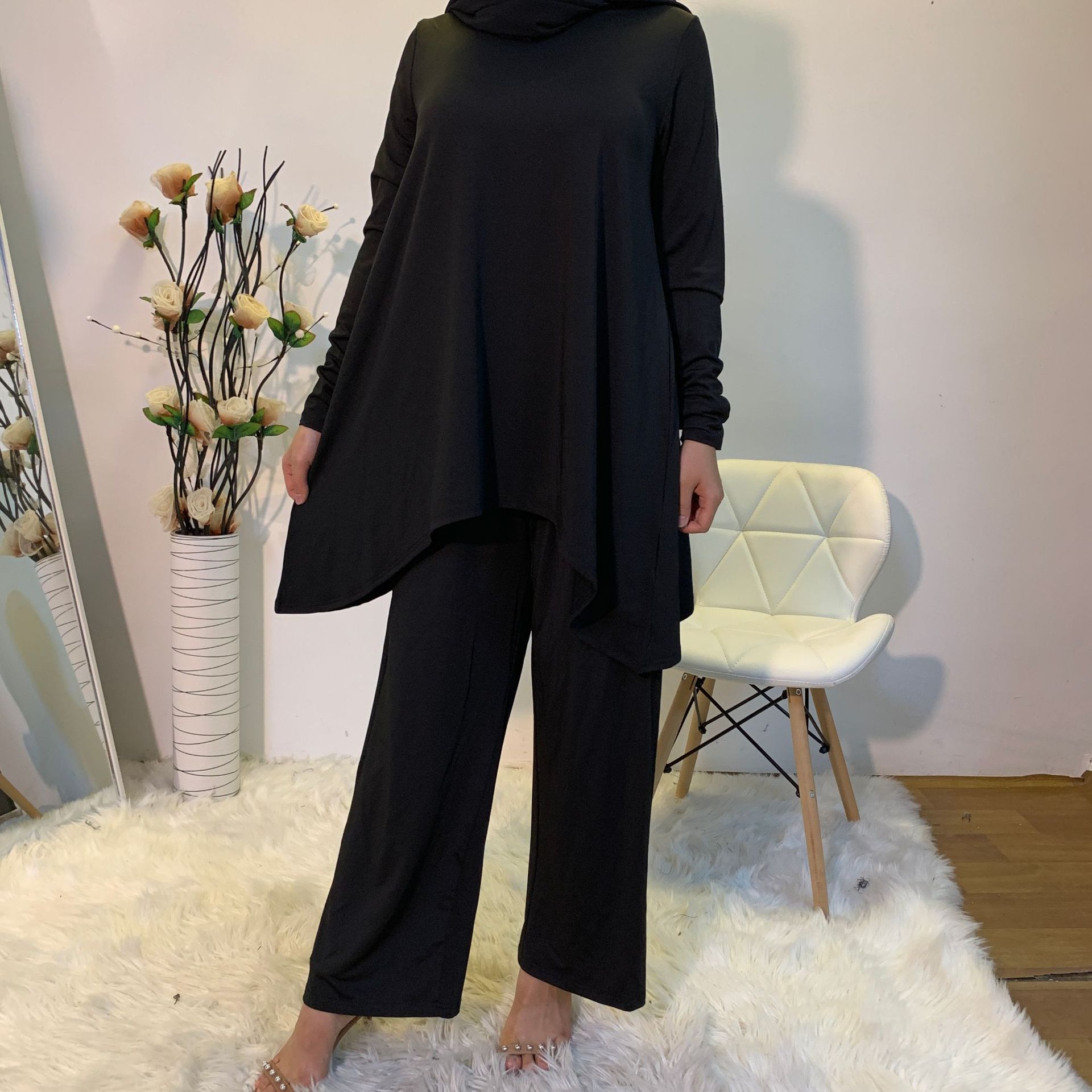 Muslim Two Piece Sets Tops and Pants Women Turkey Abaya Dresses Ramadan Moroccan Kaftan Islamic Clothing Dress Tracksuit Sets, White
Muslim Two Piece Sets Tops and Pants Women Turkey Abaya Dresses Ramadan Moroccan Kaftan Islamic Clothing Dress Tracksuit Sets, White